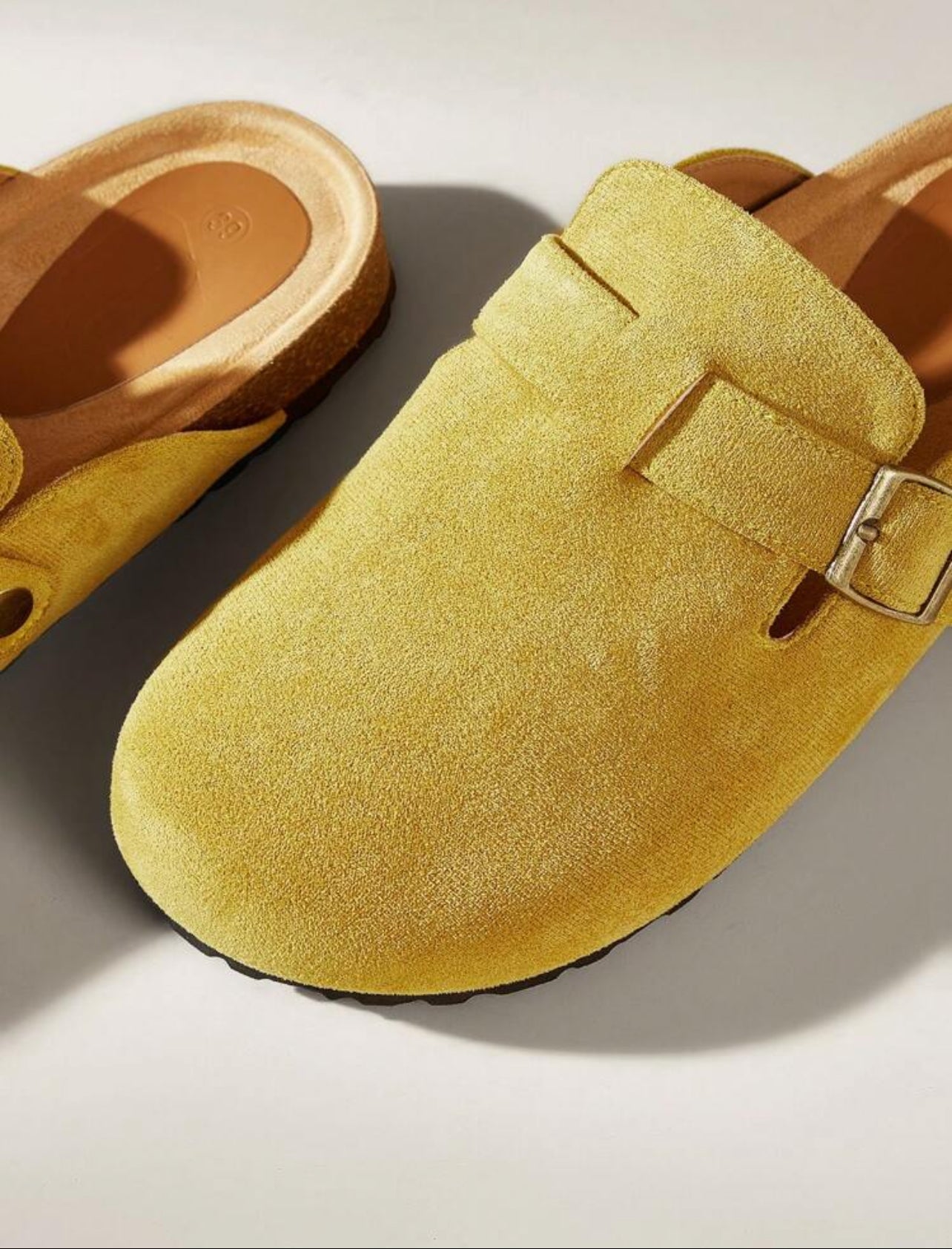 NUMA MINIMALIST BAREFOOT SHOE YELLOW
